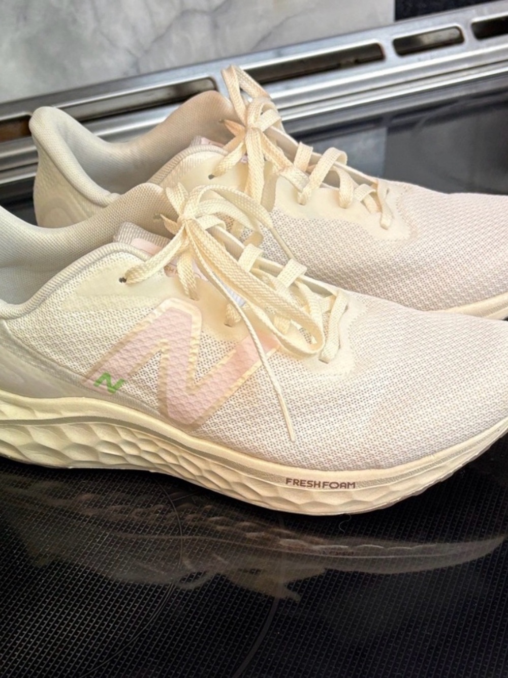 New Balance Arishi Women's
Cream Athletic Shoes